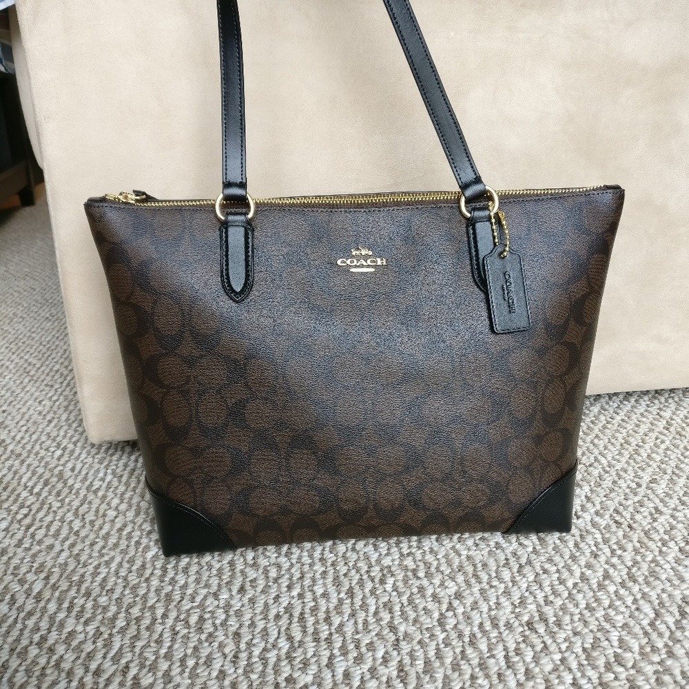 Coach Tote Zip Top